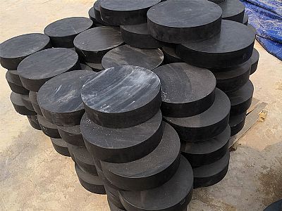 二道区板式橡胶支座由若干层橡胶片与薄钢板经加压硫化
